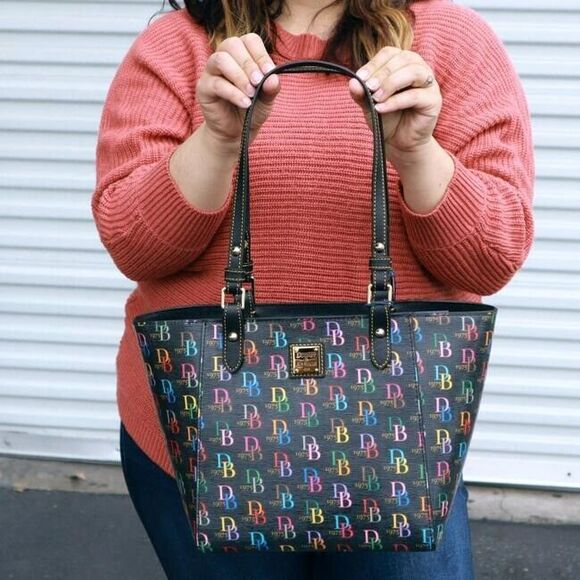 Dooney And Bourke Db75 It Zip Top Black Multi Coated Canvas Tote - Picture 3 of 11